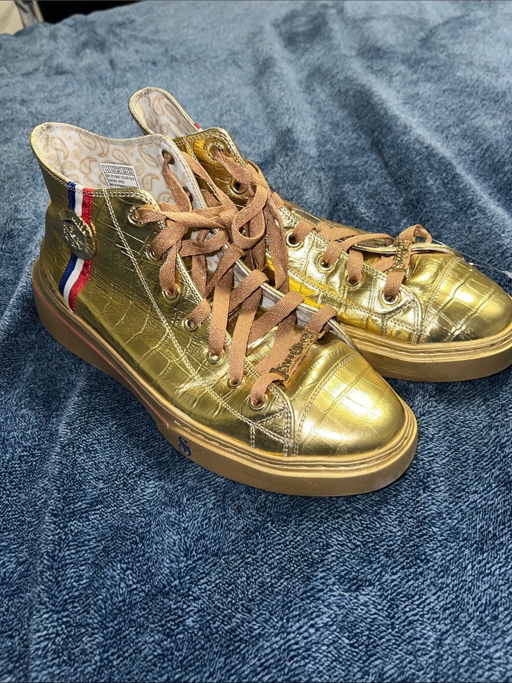 Men’s Snoop Dogg Skechers Colab Gold Metallic High-Top Sneakers